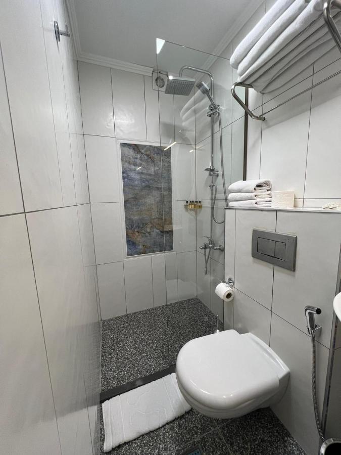 Amber Hotel ซาราเยโว ภายนอก รูปภาพ